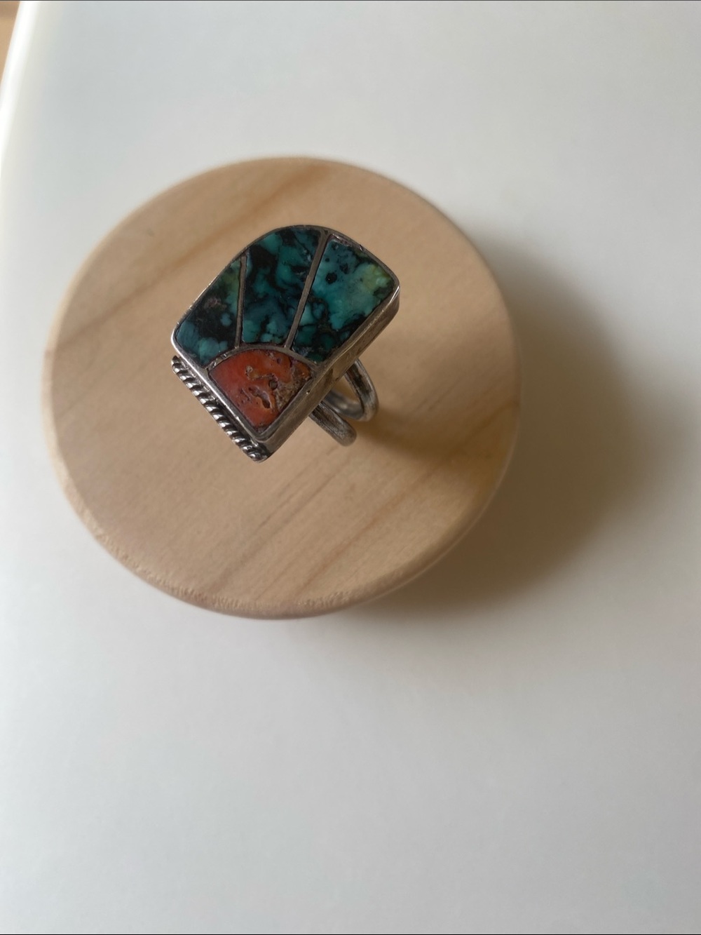 Sun rays Stone Inlay Ring - Blue Green and Orange